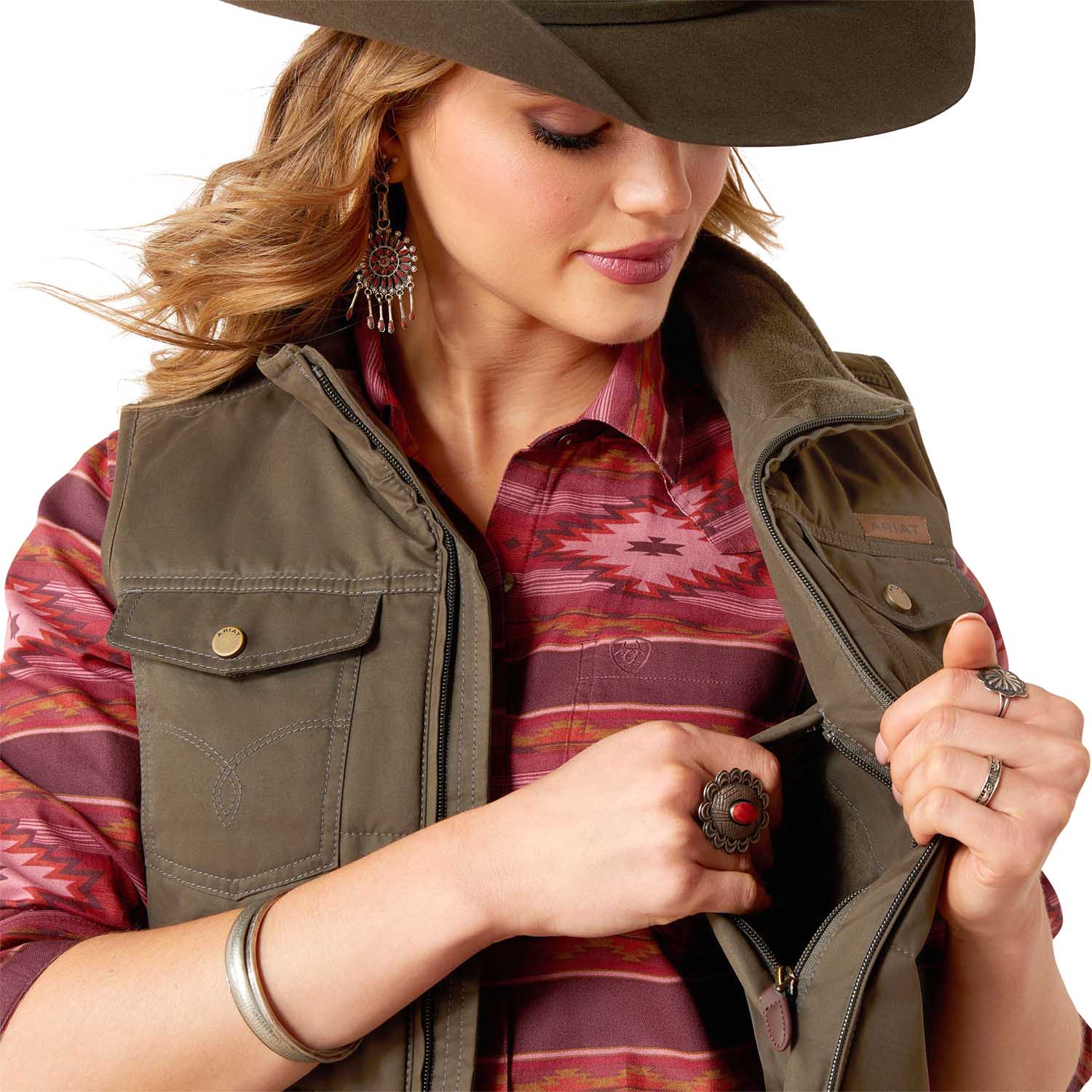 Ariat Womens Grizzly Quilted Vest – Lightweight Insulated Outdoor Vest - Image 4
