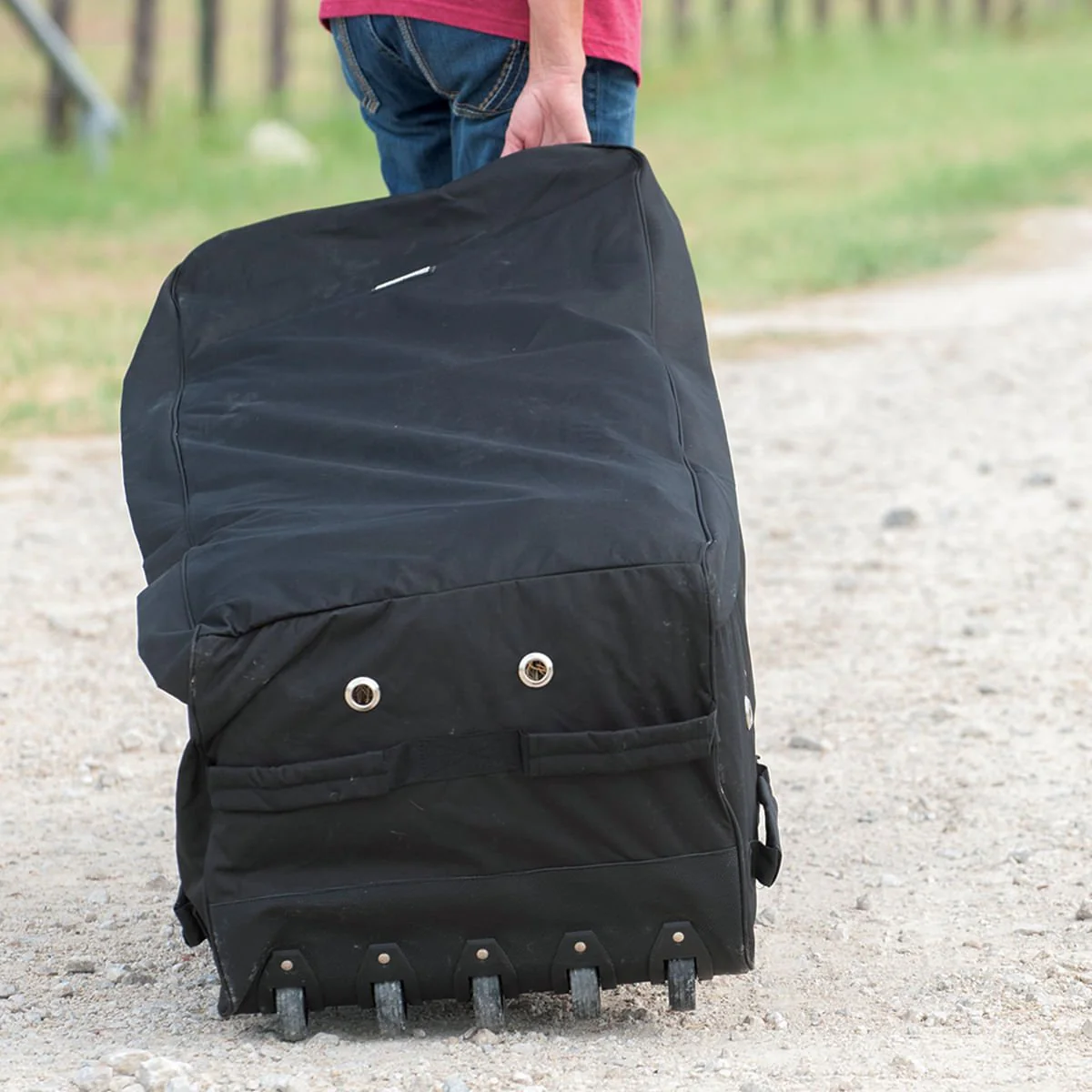 Cashel Rolling Square Bale Bag, Black - Image 3