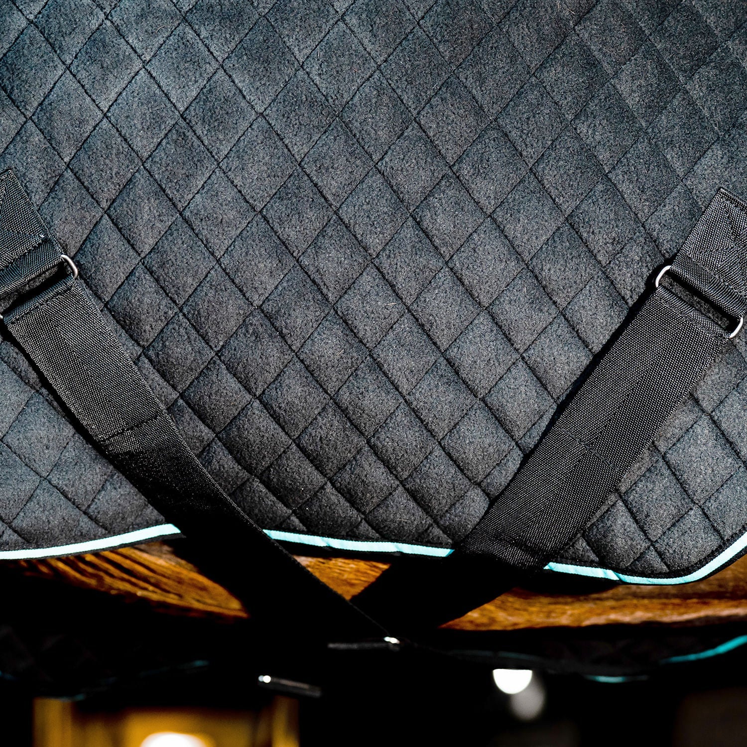 Horseware Autumn Cooler 50g Insulated Horse Rug - Lightweight Thermal Cooler with Mesh Panels & Travel Ready - Image 5
