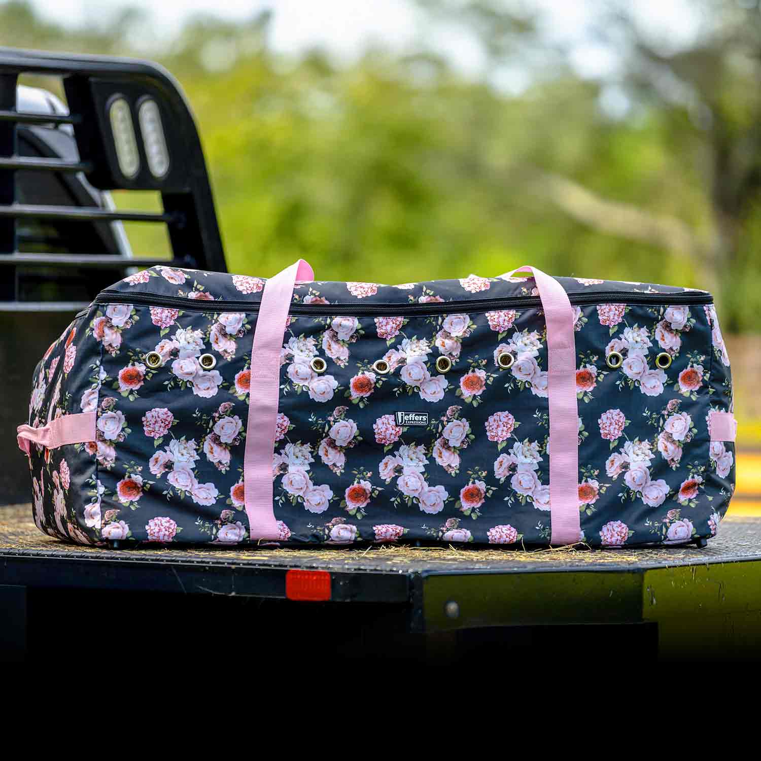 Jeffers Expression Full Hay Bale Tote Bag - Image 3