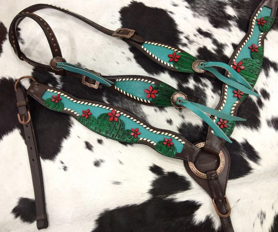 Showman Painted Cactus & 3D Flower Tack Set - Image 2