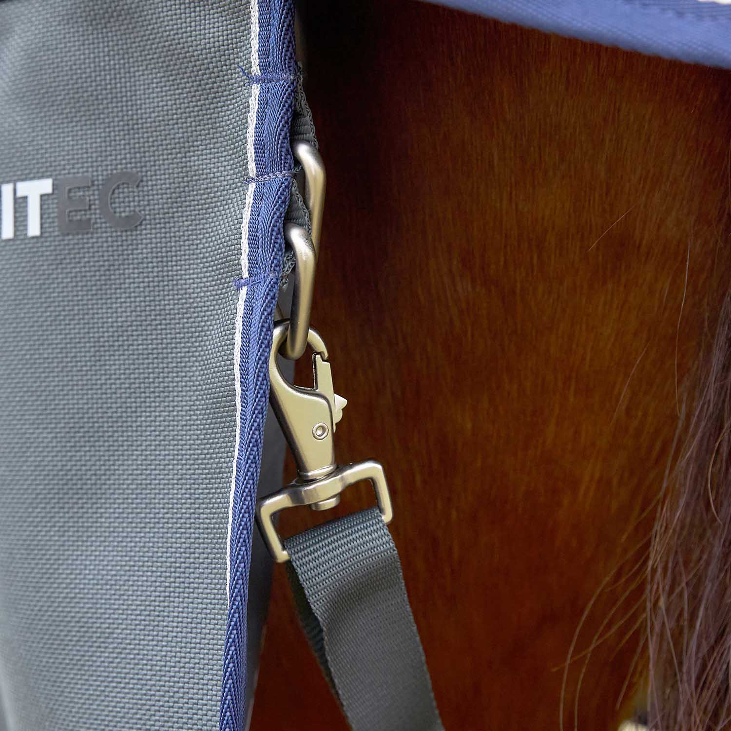 WeatherBeeta ComFiTec Ultra Detach-A-Neck Medium Weight Turnout Blanket for Horses - 1800D, 220g Polyfill, Waterproof & Breathable - Image 7